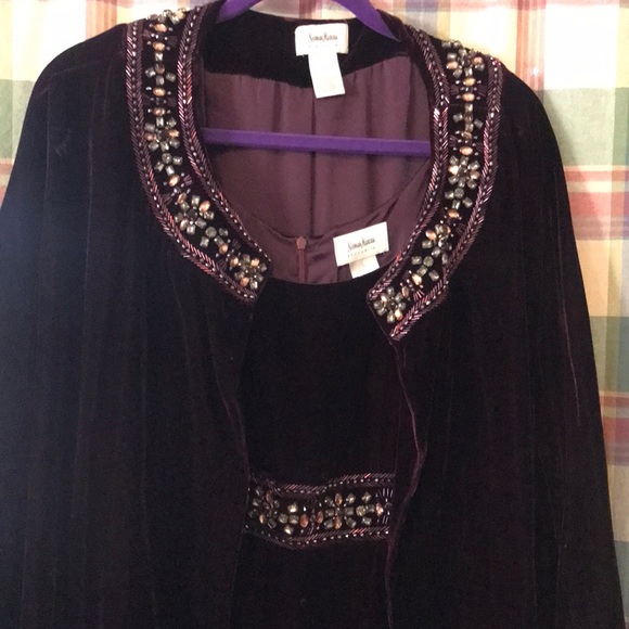 Neiman Marcus Exclusive velvet beaded dress w coat - updated photo measurements - Picture 2 of 16